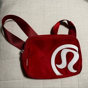 Lululemon Everyday Belt bag